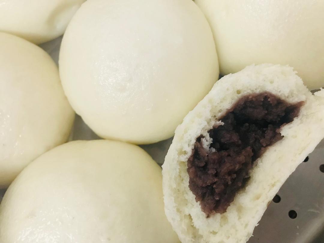 无需揉面一次发酵，
从红豆和面粉开始的豆沙包