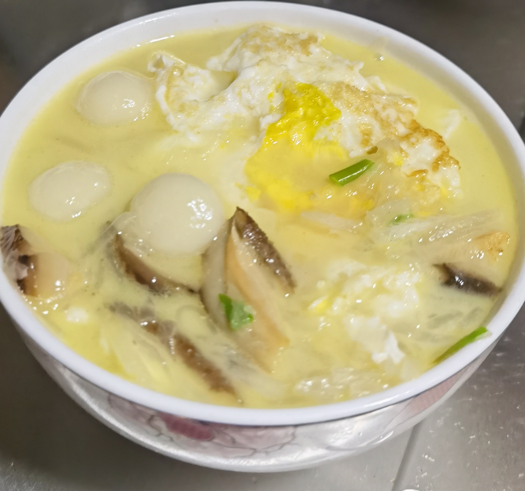 罗卜丝～糯米丸子鸡蛋汤的做法