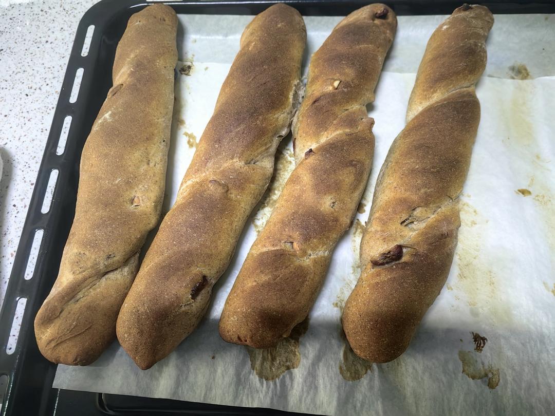 像一根树枝的面包，网红店招牌坚果棒！