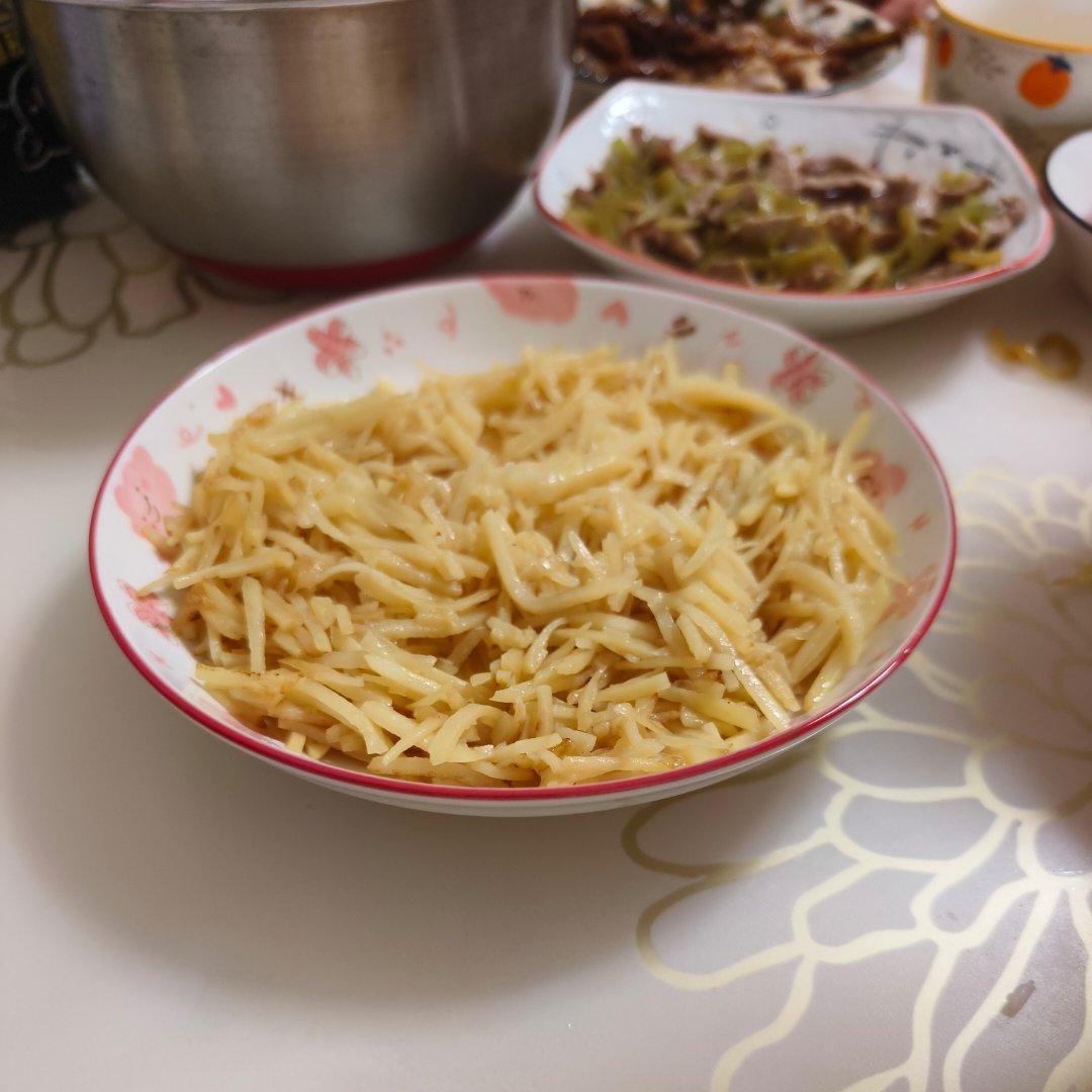 酸辣土豆丝的家常做法 超级下饭