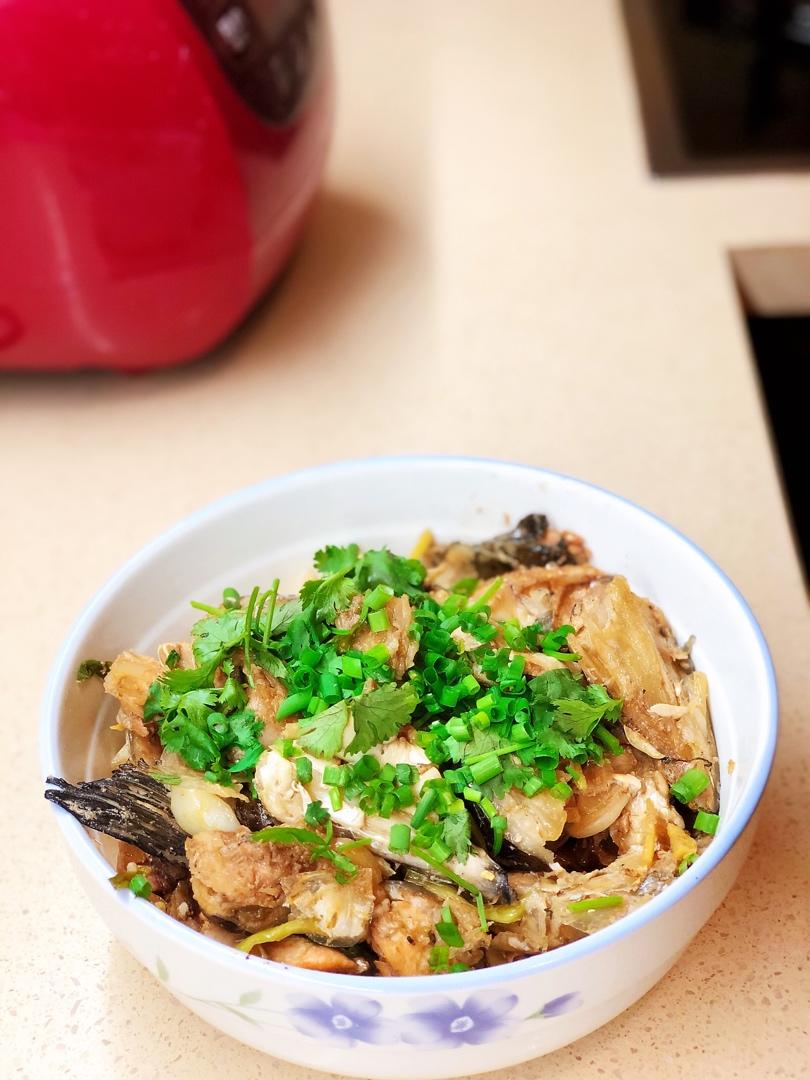 焖三文鱼头（中餐厅张亮简易版）