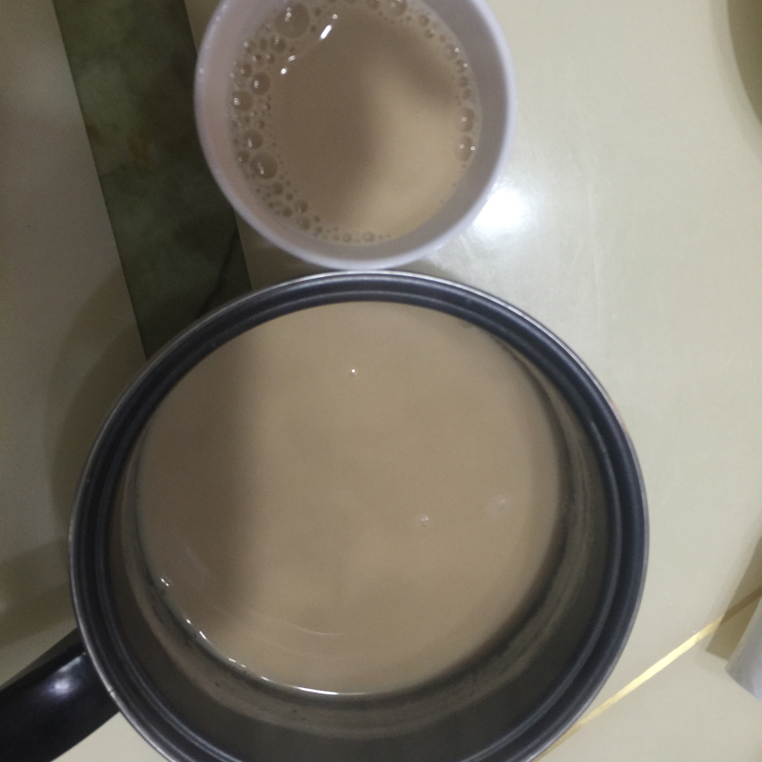 浓浓的锅煮奶茶