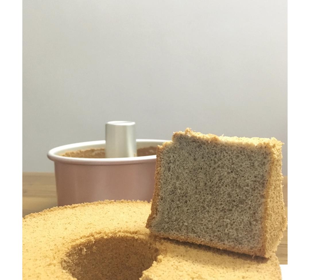 黑米戚风蛋糕