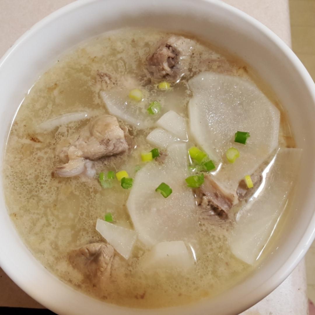 萝卜排骨汤