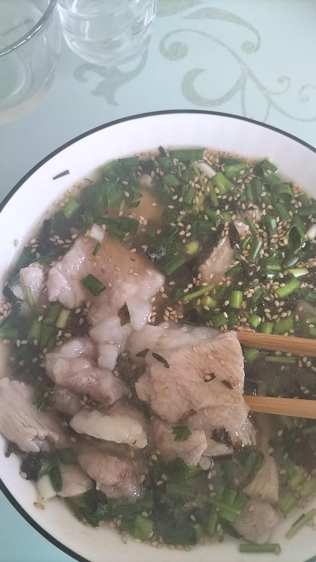 下次孩子不想吃饭，你就做这道锤肉汤，汤鲜味美，营养好喝