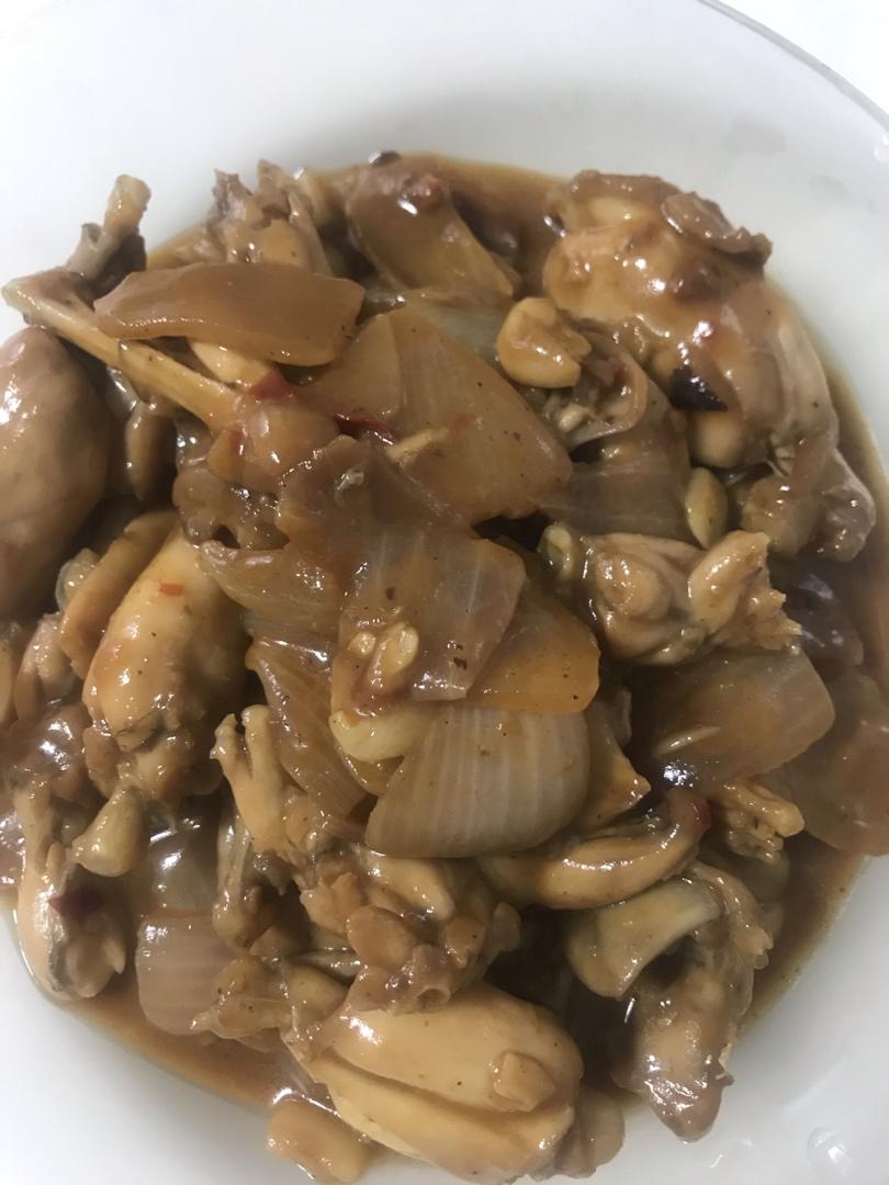 蒜香酱爆牛蛙