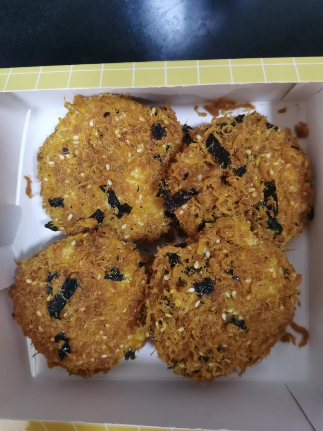 朋友都说比鲍师傅好吃的海苔肉松小贝
