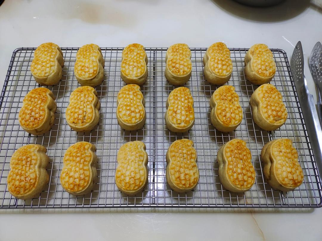 椒盐花生酥皮月饼