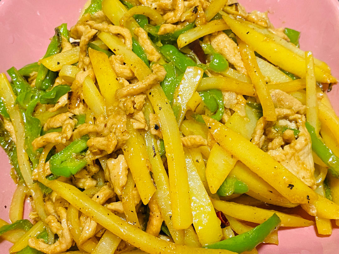 青椒土豆炒肉丝