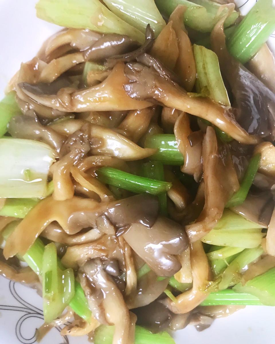 百合心情zwwl做的蘑菇芹菜