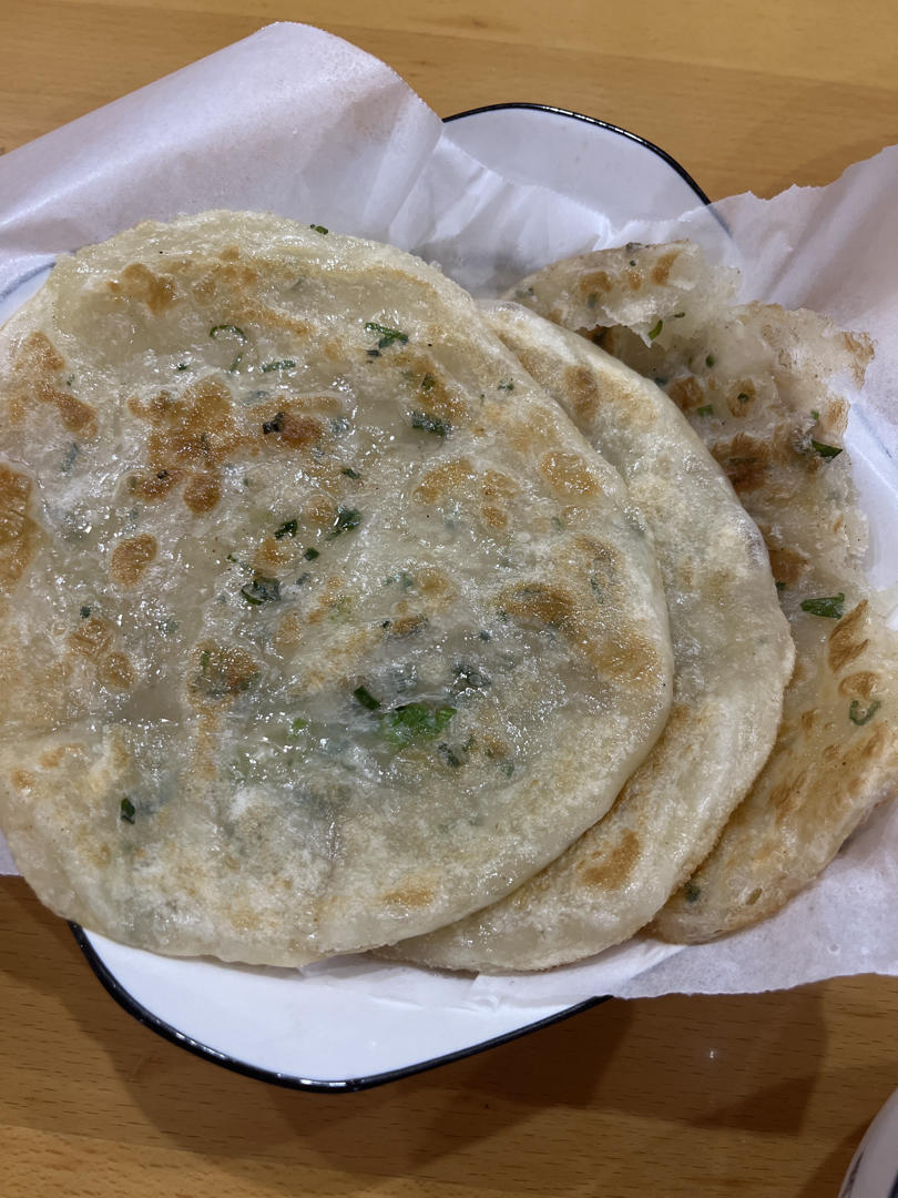 家常葱油饼 柔软多层 凉了也不硬 附细节视频详解