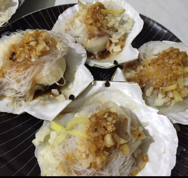 蒜蓉粉丝蒸扇贝
