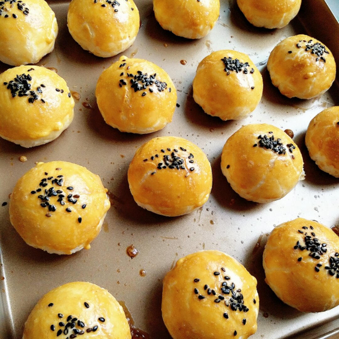 泳式鲜肉榨菜月饼