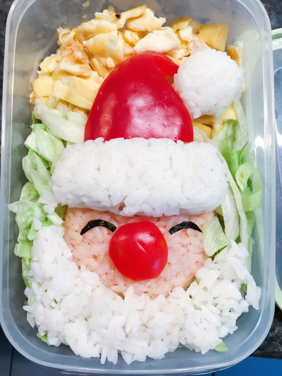 灯泡时时放光芒做的圣诞老人便当