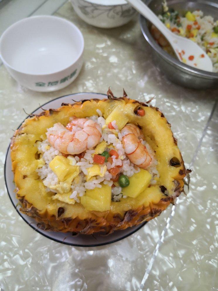 简单易操作的菠萝饭