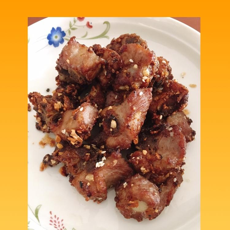 简易版蒜香排骨的做法