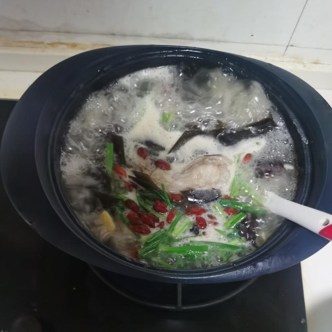 海带排骨汤