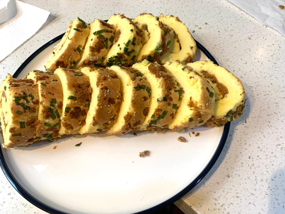 香葱海苔肉松芝麻蛋糕卷