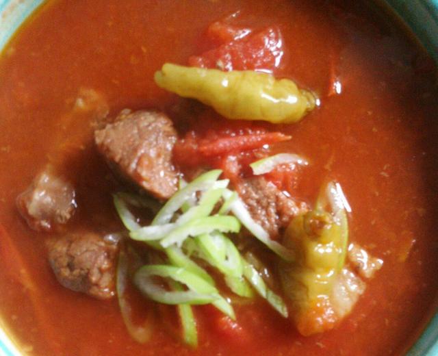 西红柿炖牛腩(酸辣版)的做法