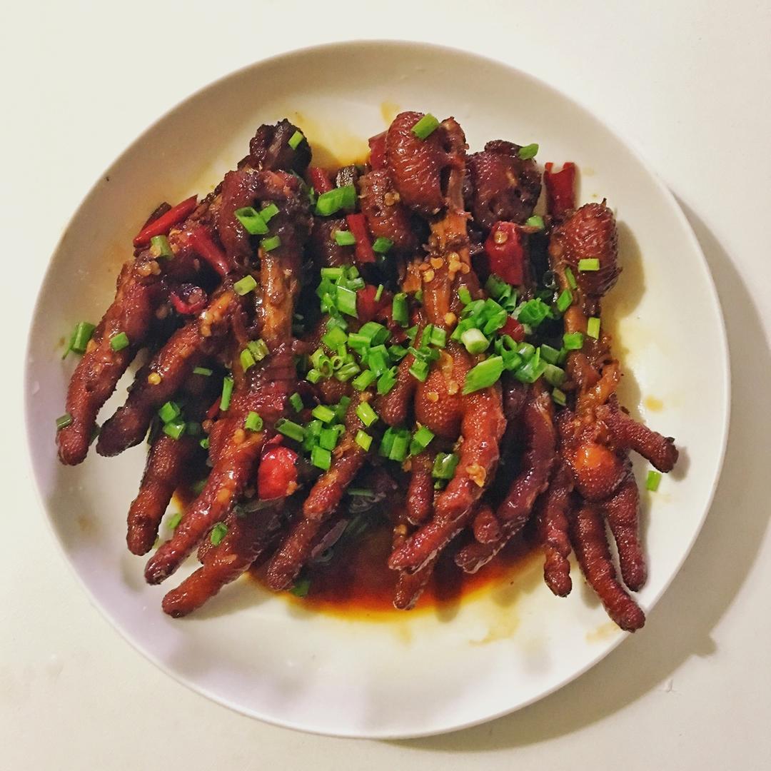 香辣烧鸡爪