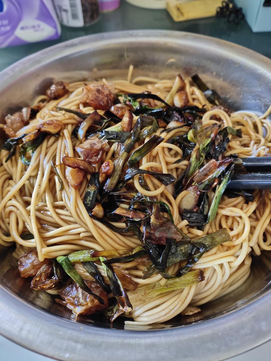 简单好吃葱油拌面的做法