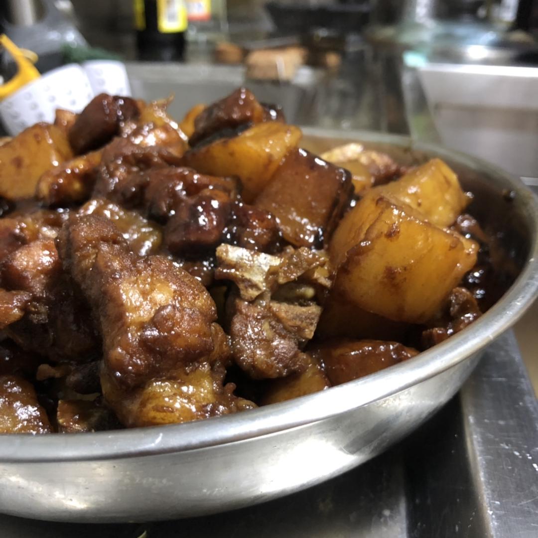 萝卜焖排骨