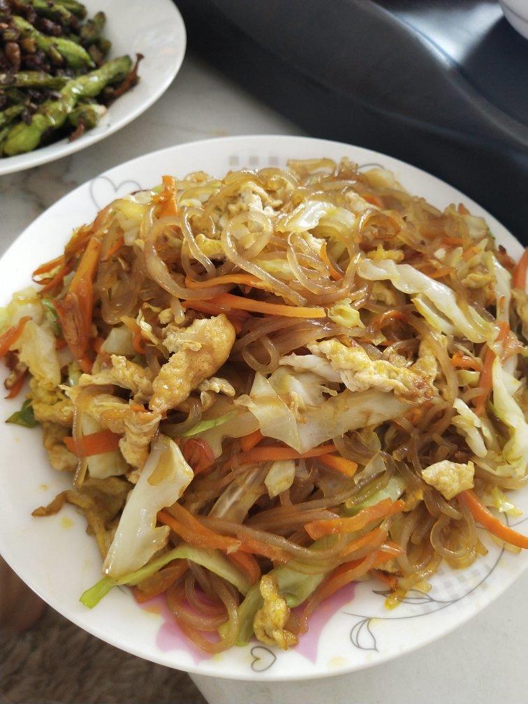 包菜炒粉丝