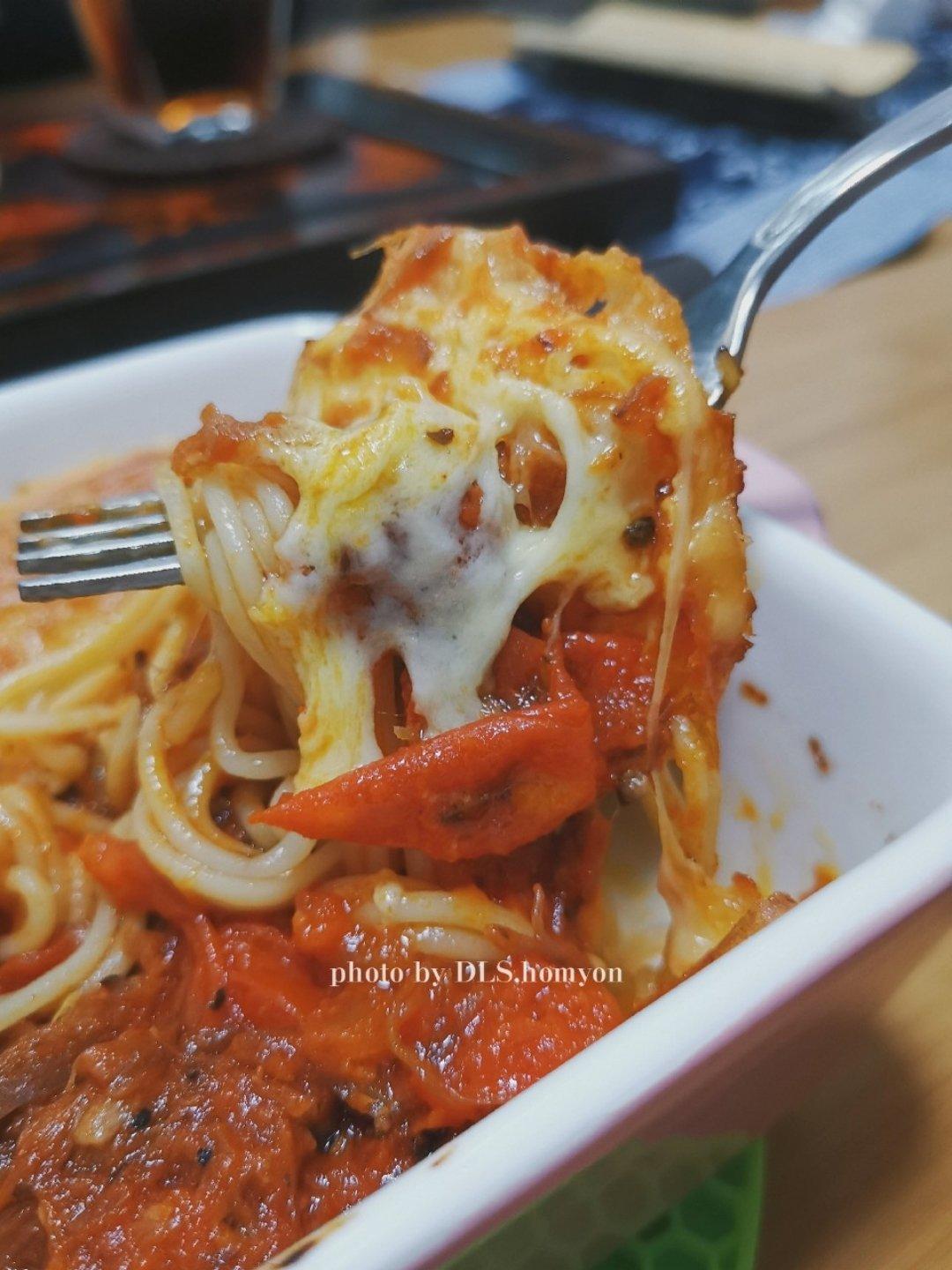 芝士肉酱焗意面