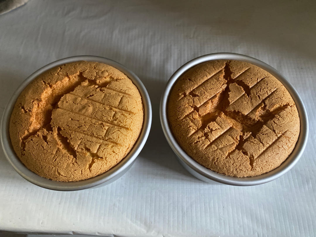 100%不会消泡的海绵蛋糕（分蛋法）