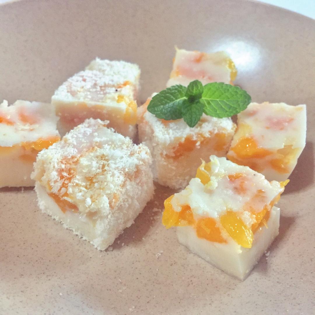 粒粒芒果椰汁冻糕