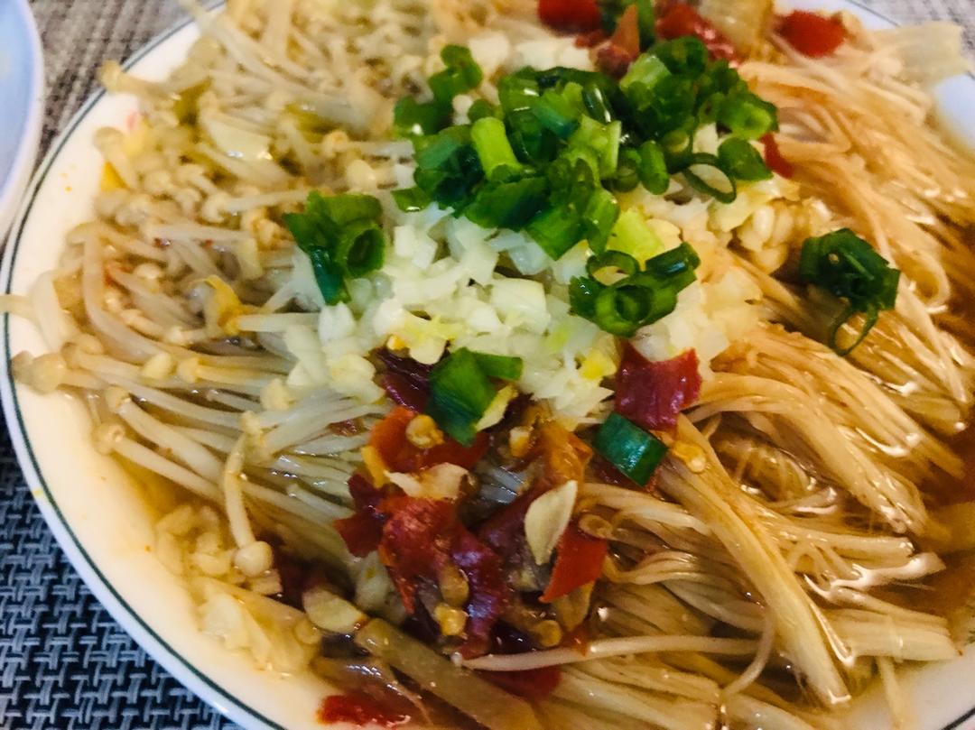蒜蓉蒸金针菇