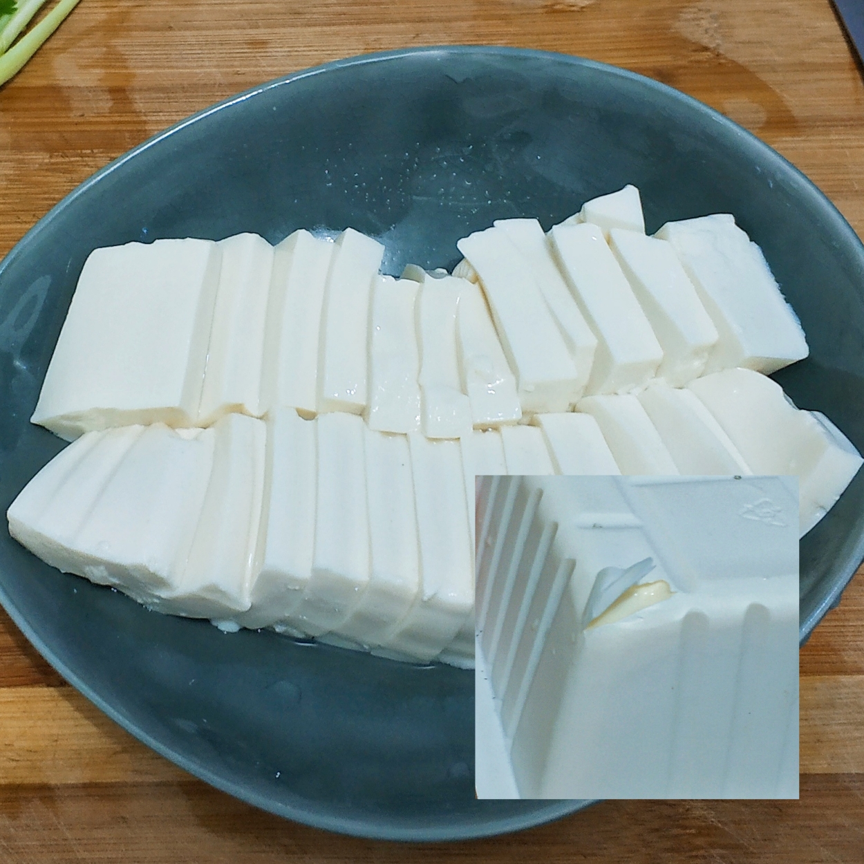 〔KK在轻食减脂〕超简单但是超好吃的快手菜——豉汁蒸豆腐🍽️的做法 步骤2