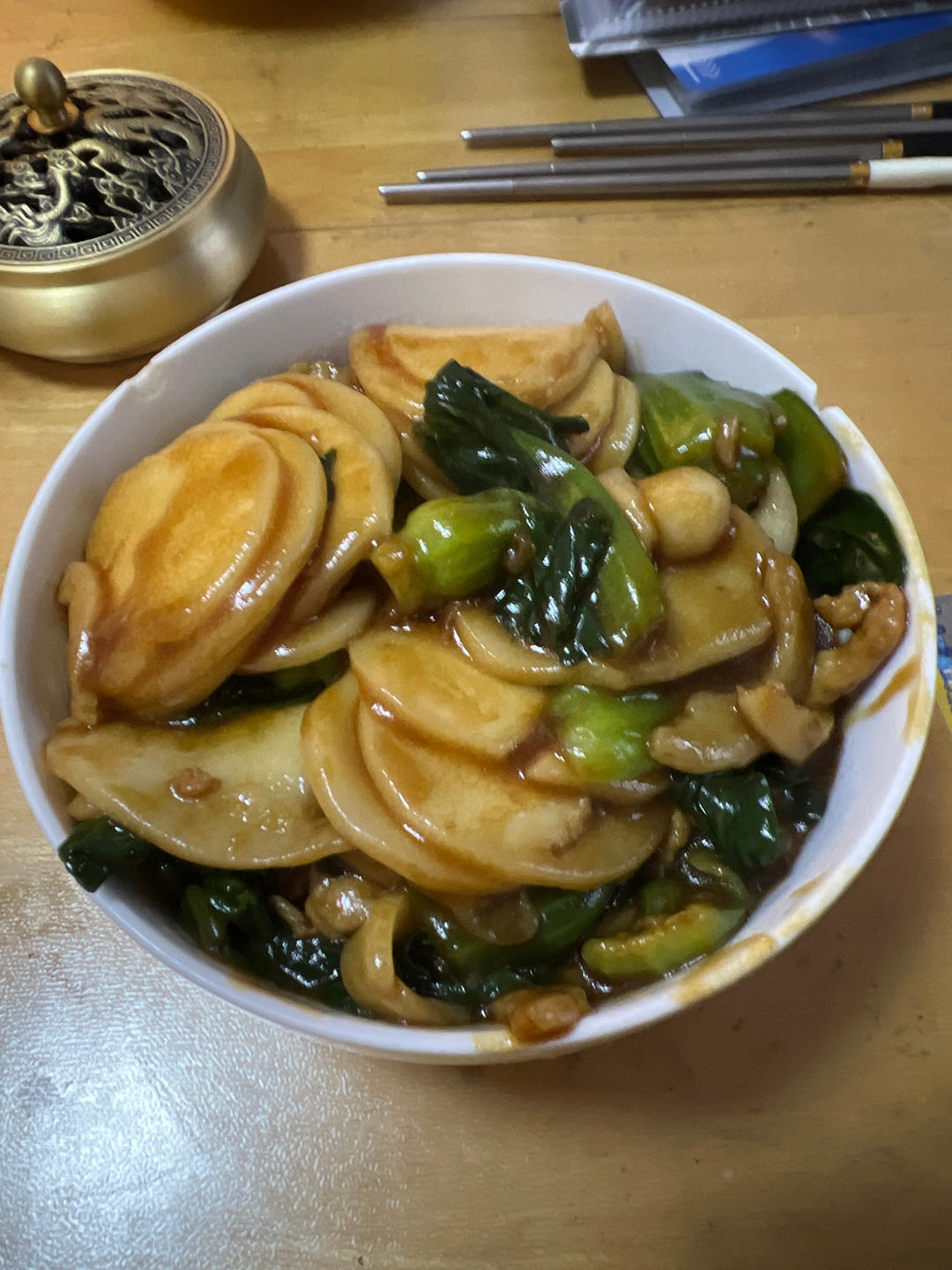 红烧肉丝青菜炒年糕