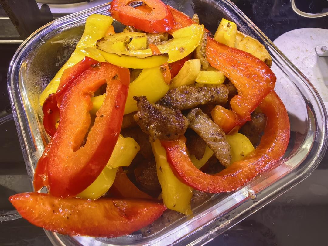 彩椒炒牛柳