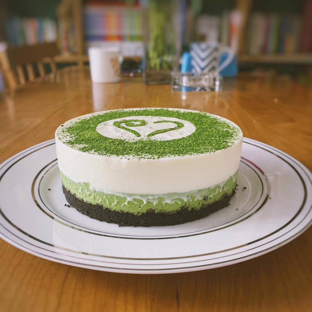 抹茶酸奶慕斯蛋糕