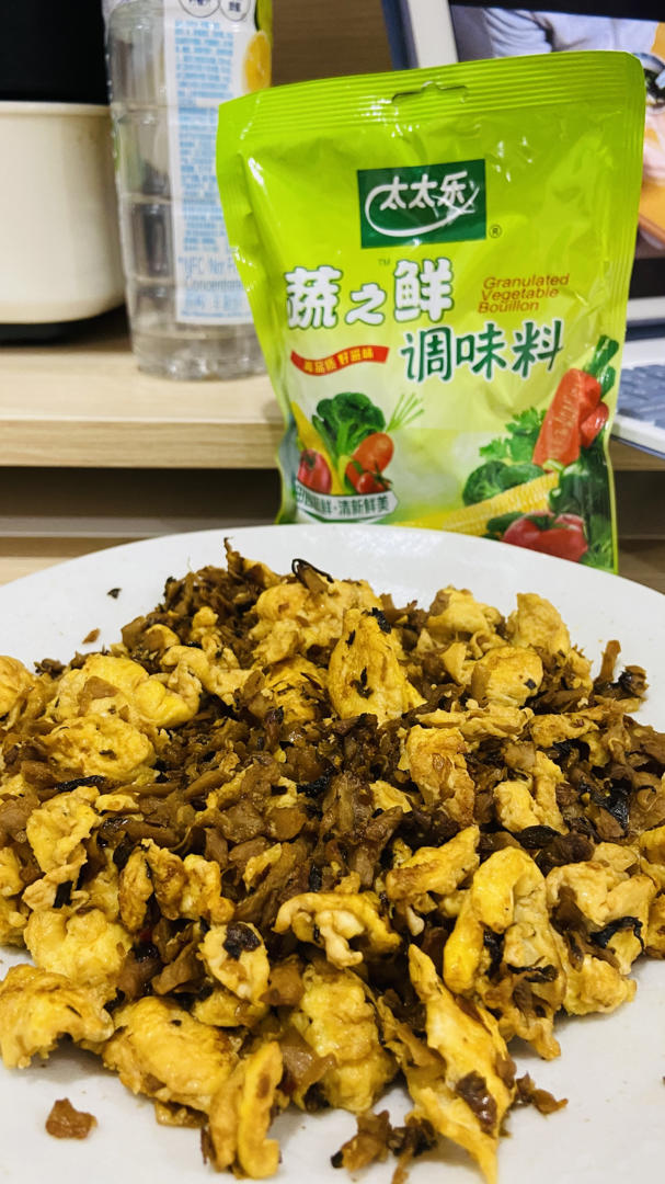 健康低卡家常菜 - 西兰花虾仁木耳炒蛋