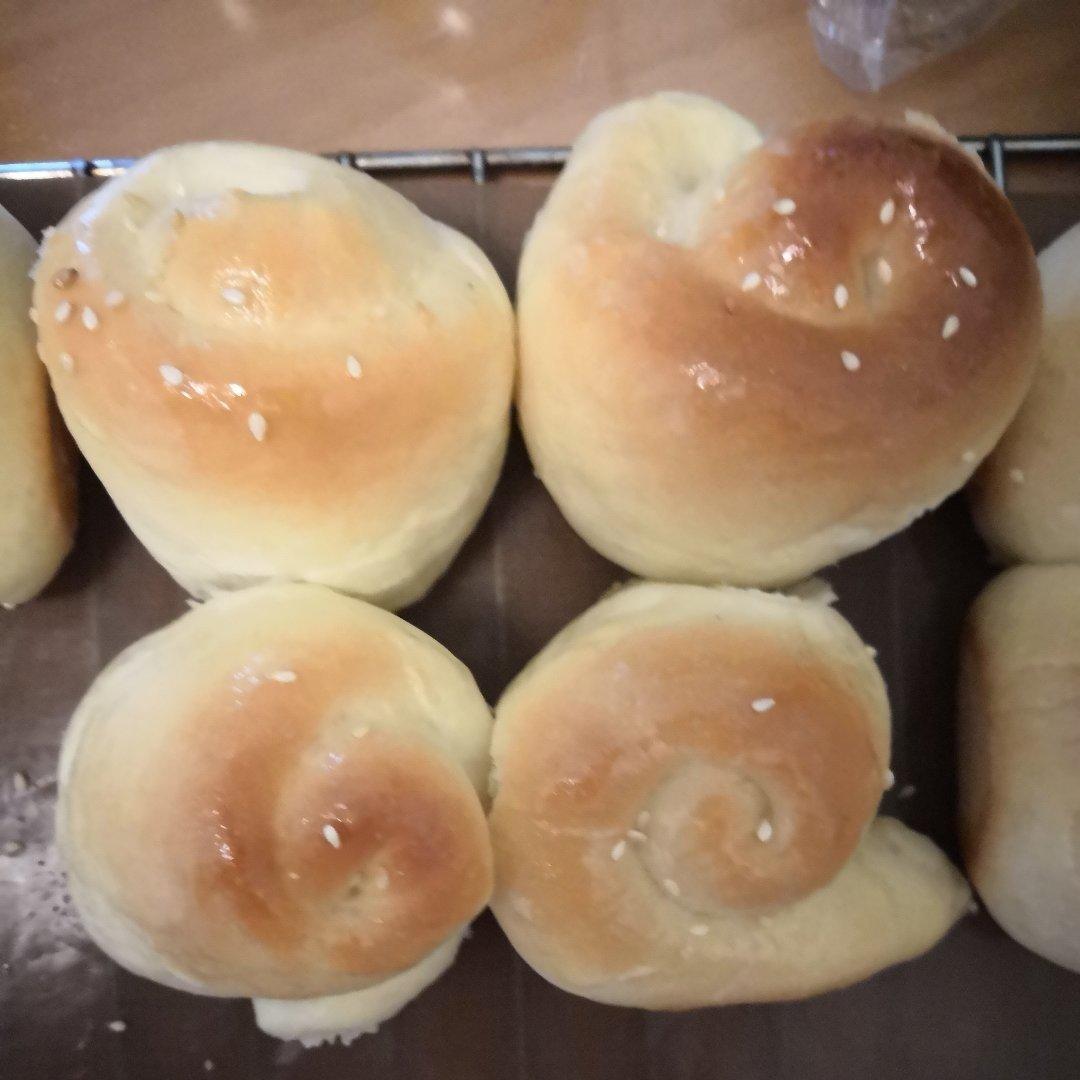 脆底蜂蜜小面包