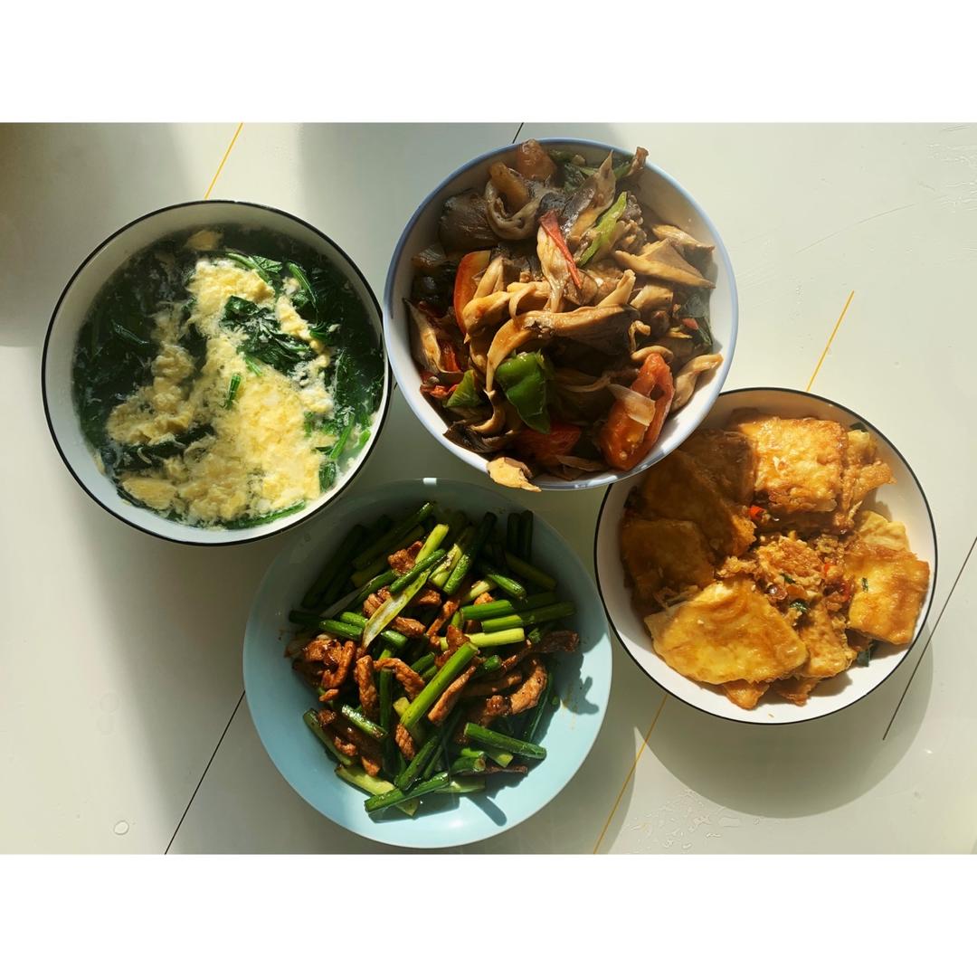 家常菜蒜薹炒肉（蒜苔炒肉）