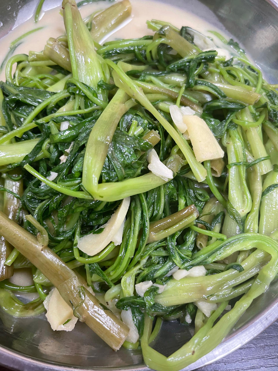 椒丝腐乳炒通菜