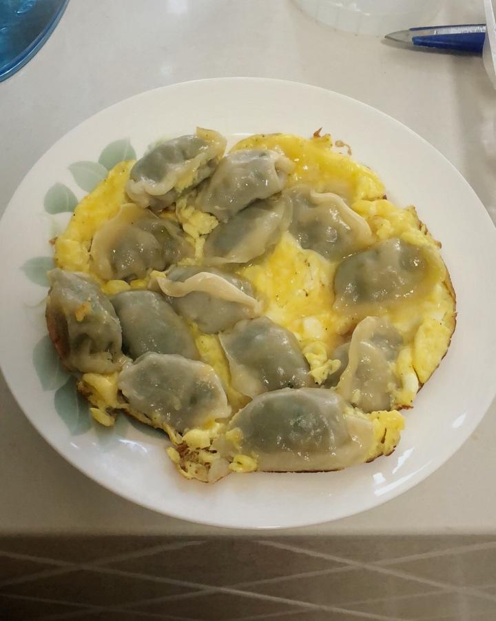 小羽私厨之抱蛋煎饺