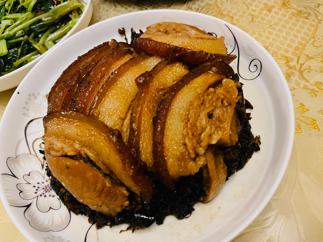 厨师长教你：“咸烧白”的正宗做法，一看就有食欲