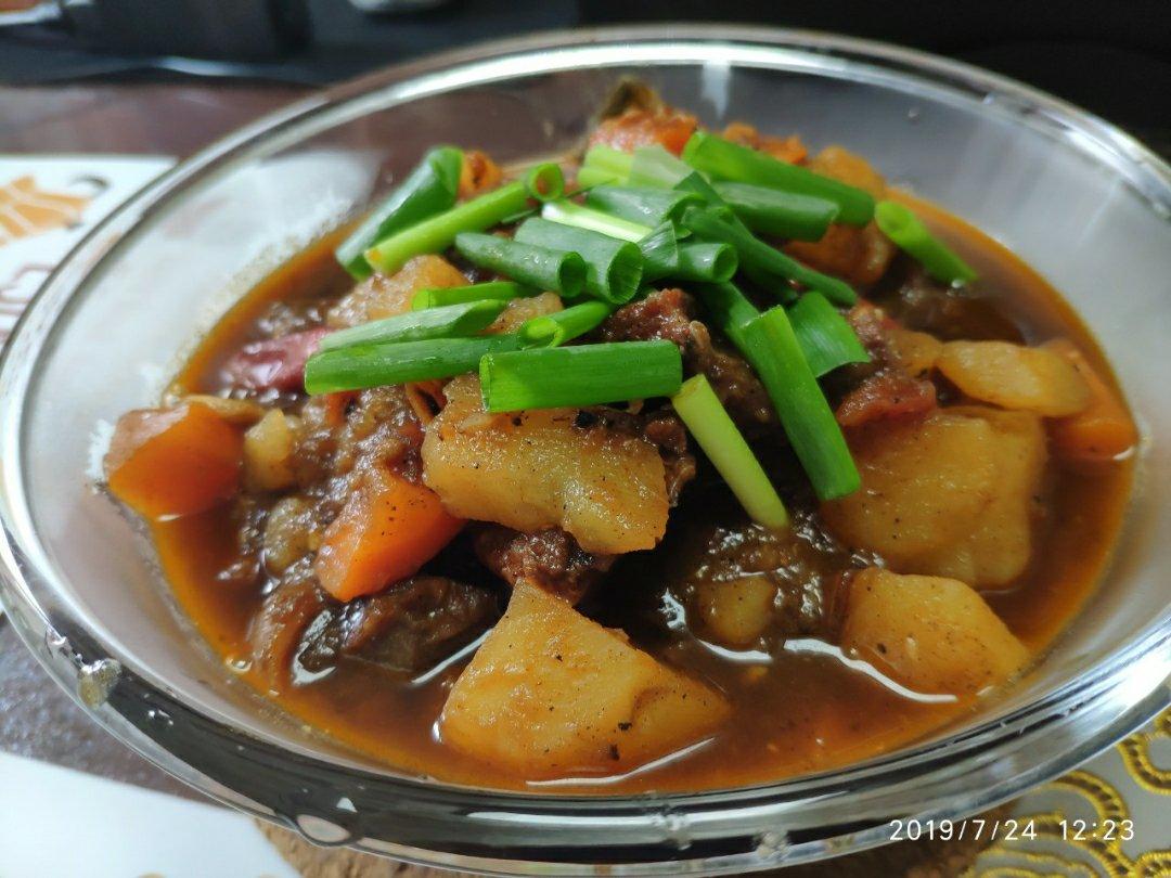 番茄土豆炖牛腩