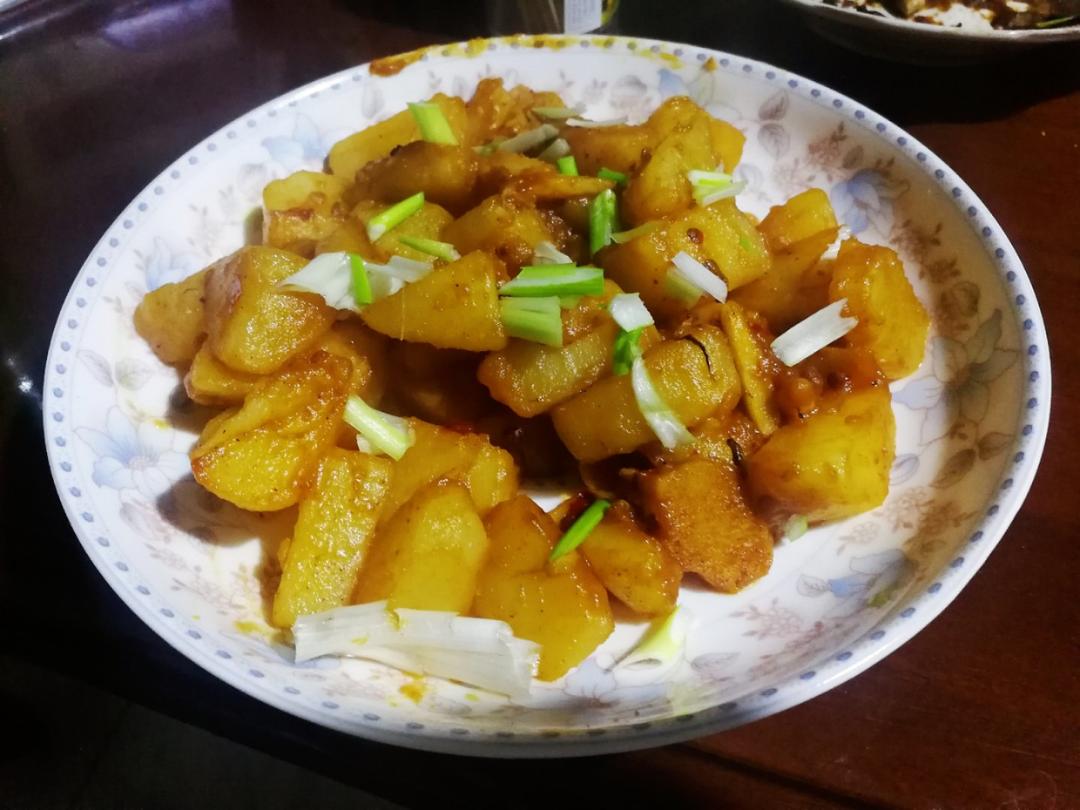 红烧土豆块