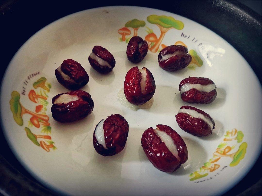 心太软— 红枣夹糯米粉