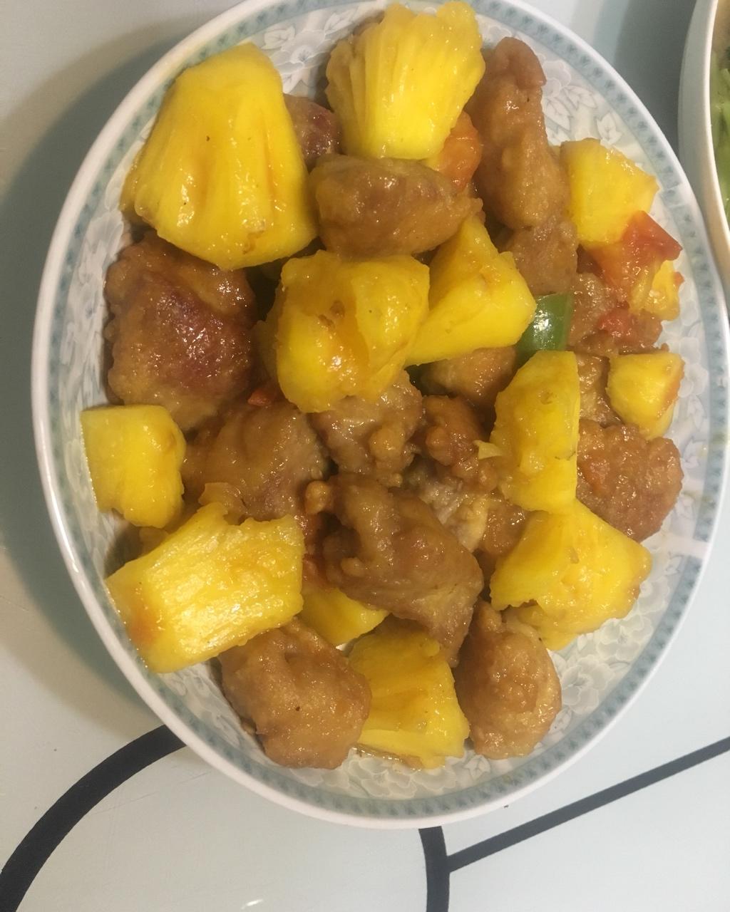 菠萝咕噜肉