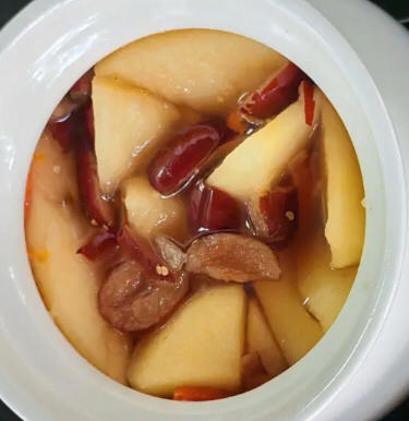 润肠养胃的红枣蒸苹果