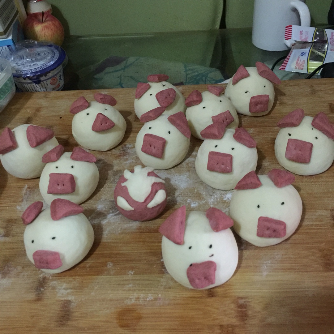 可爱的小猪豆沙包