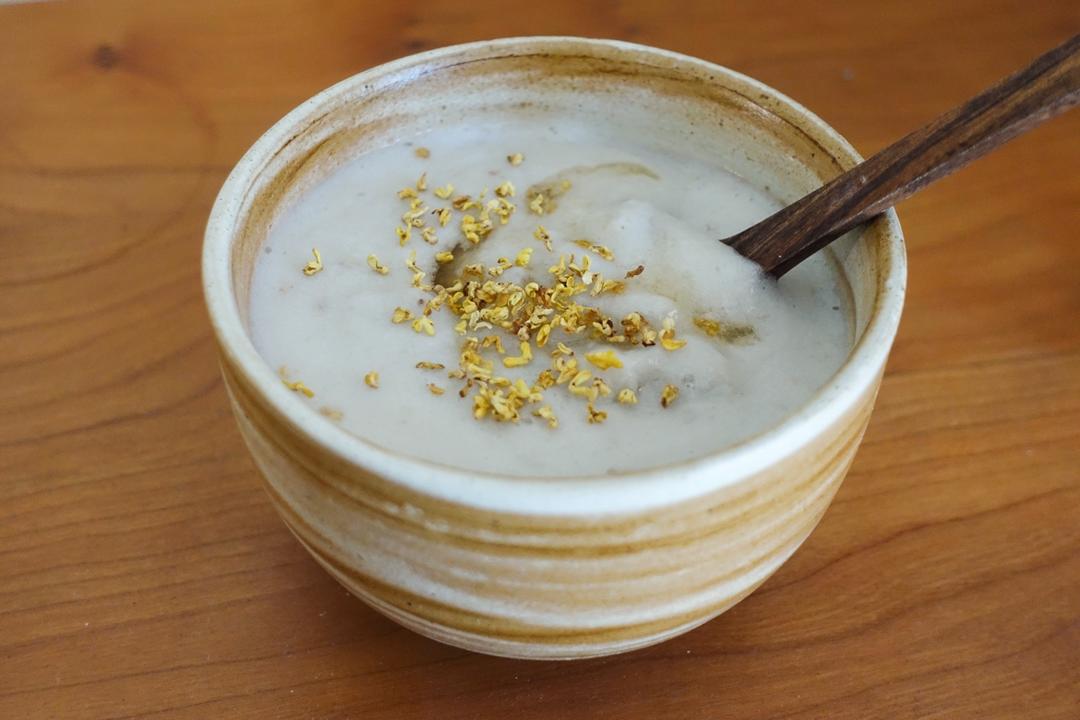 居有花食有甜