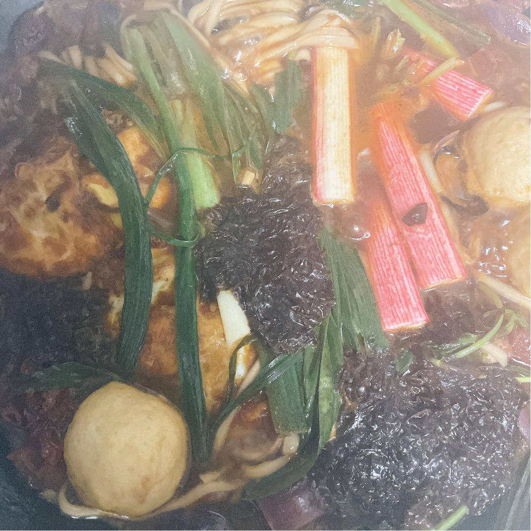 好吃到汤汁不剩～浓郁的番茄荷包蛋焖面