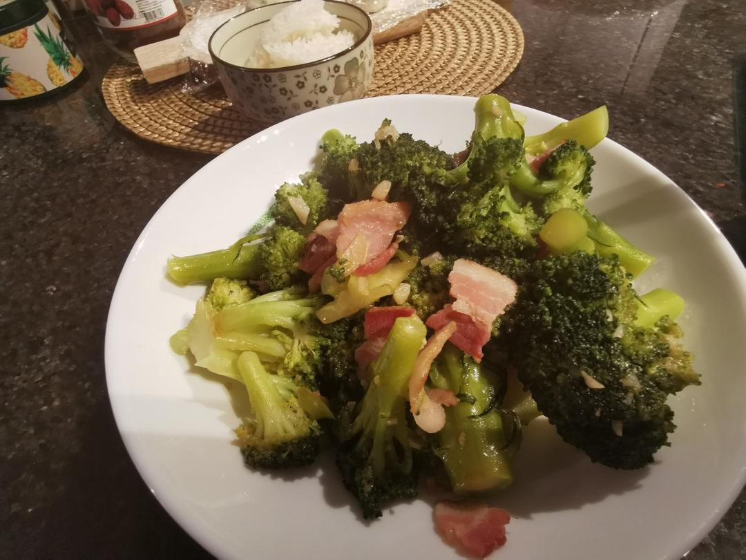 娃爱吃的清炒西兰花🥦